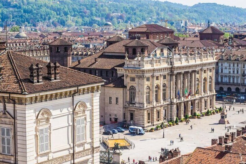 Best Intro to Turin in 2 hours with a Local