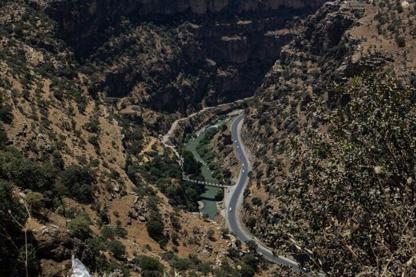 Holta Canyon Day Tour : Nature, Culture and Adventure