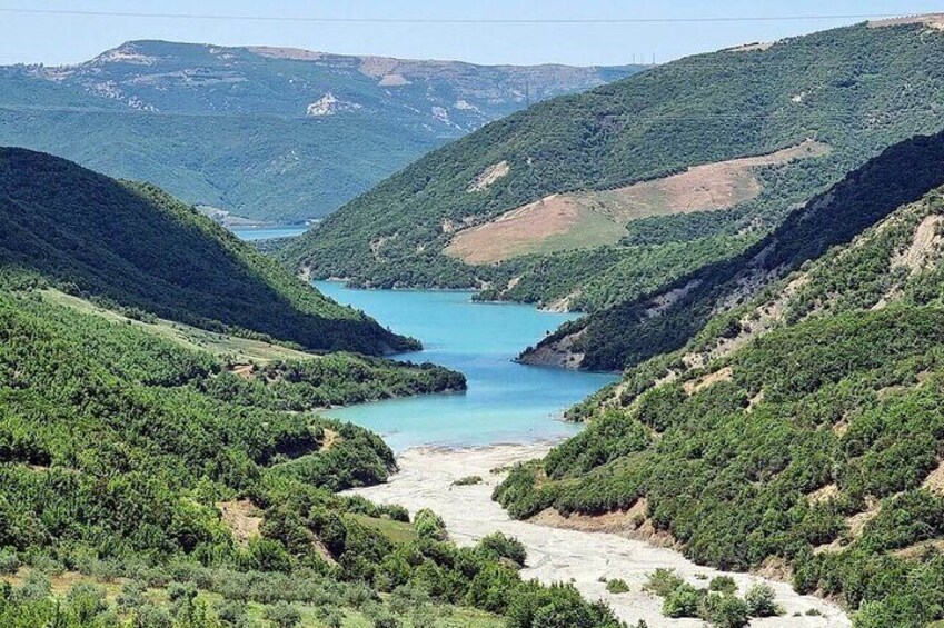 Holta Canyon Day Tour : Nature, Culture and Adventure