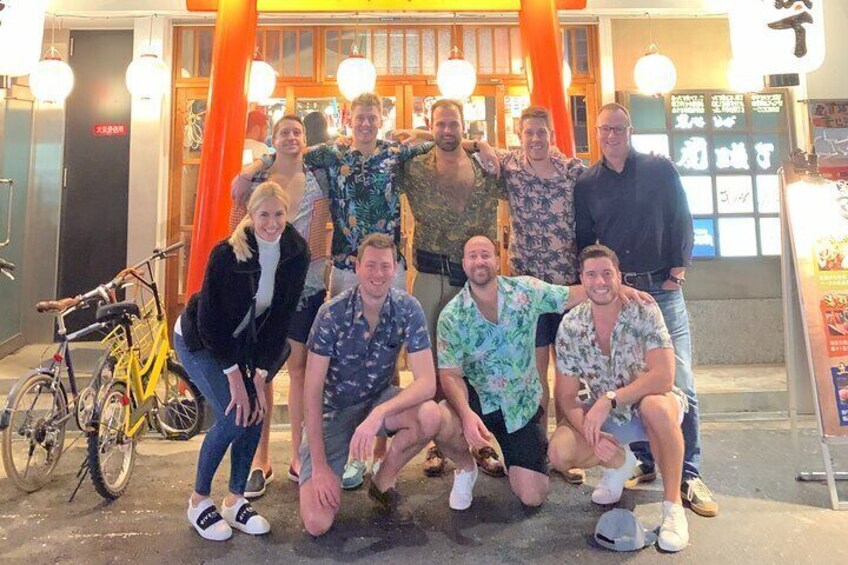 Himeji: Nightlife Tour with Local Guide and Food