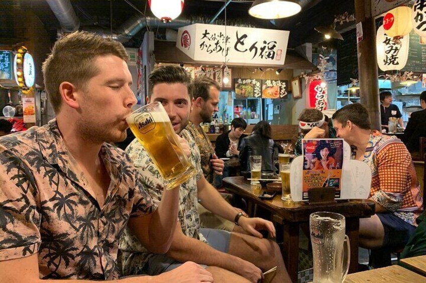 Himeji: Nightlife Tour with Local Guide and Food