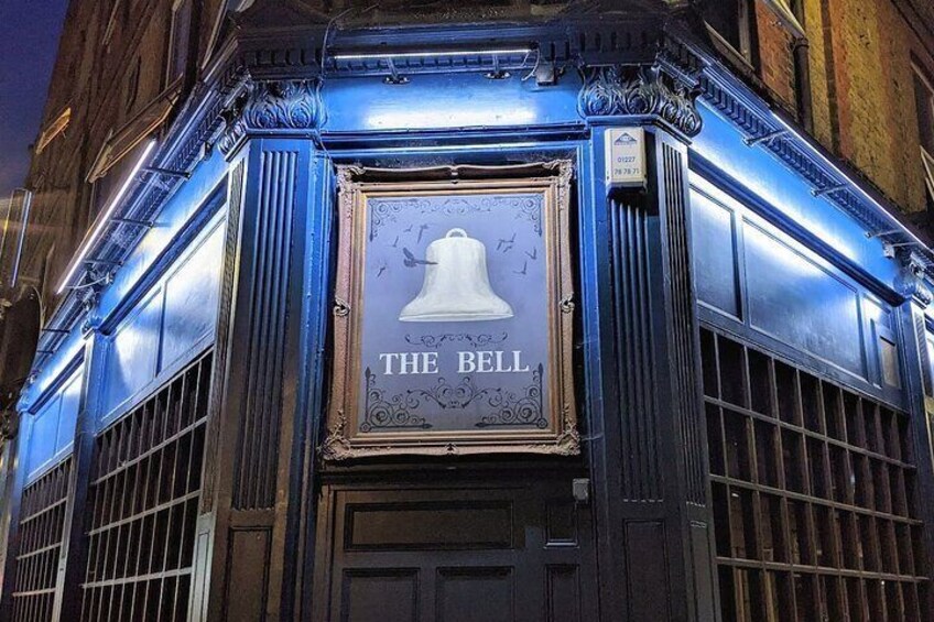 Walking tour in the footsteps of Jack the Ripper in London 1888