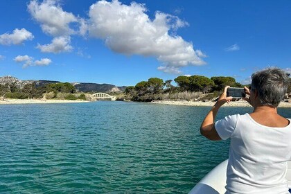 Noto: Private Boat half day to Plemmirio Aperitif and Snorkelling