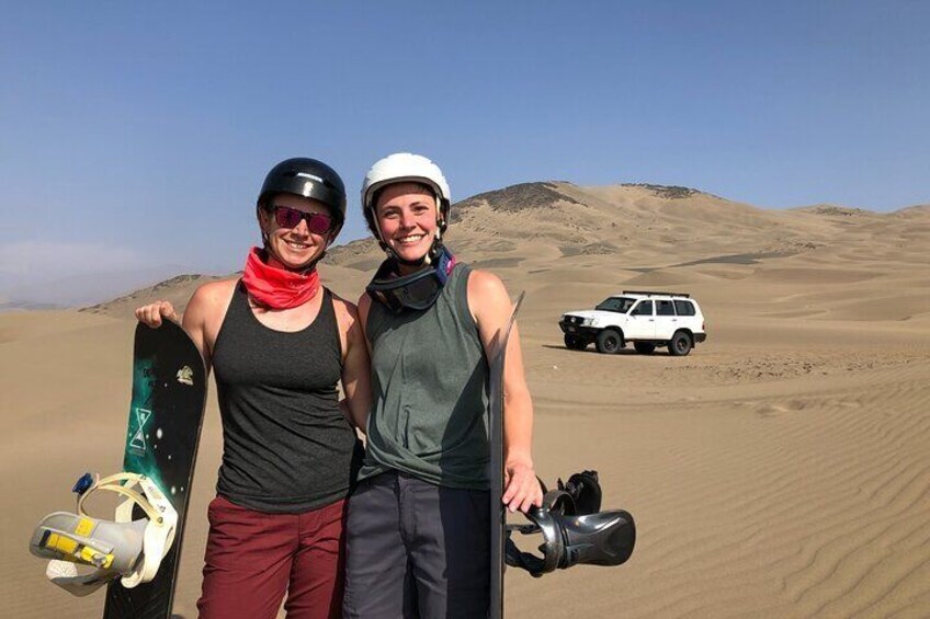 Locate your experience in an enormous desert part of a National Park in Lima