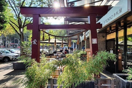 Konnichiwa, guided walk through Little Tokyo
