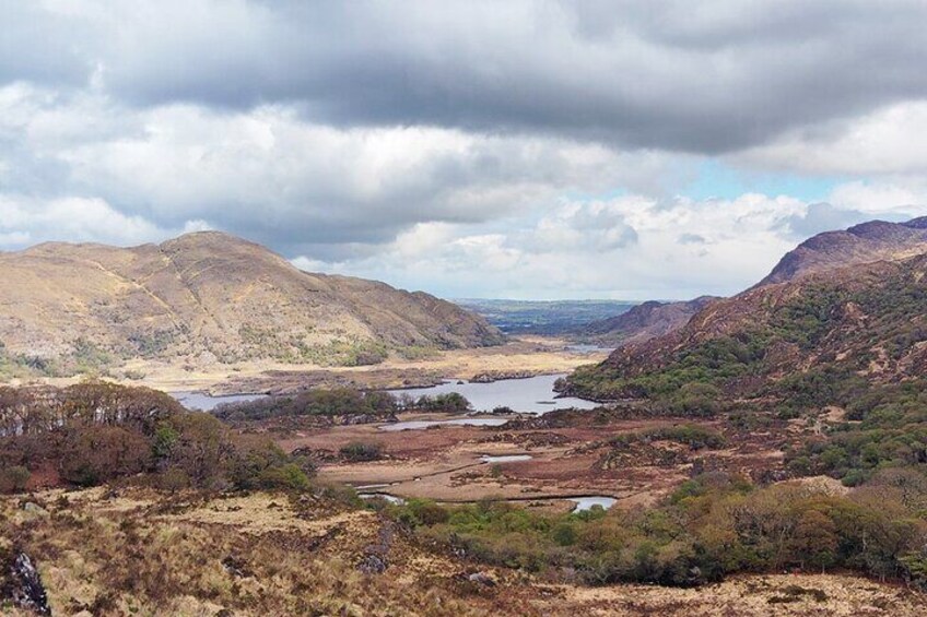 Breathtaking views over the Lakes of Killarney from Ladies View, one of Ireland’s most famous panoramas.