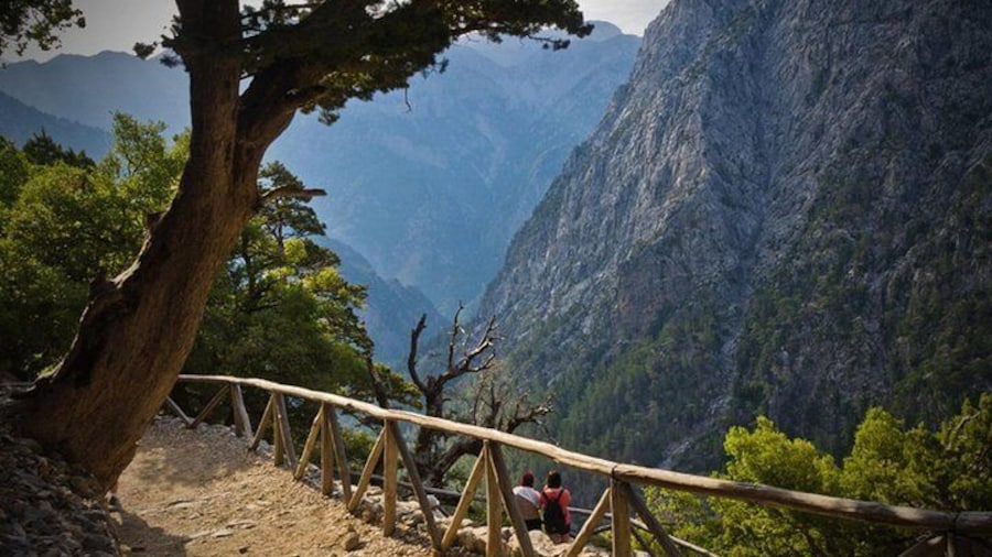 Hiking tour Samaria gorge