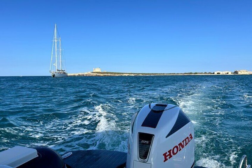 Marzamemi: half day Private Boat to Currents Island and Ants Cape