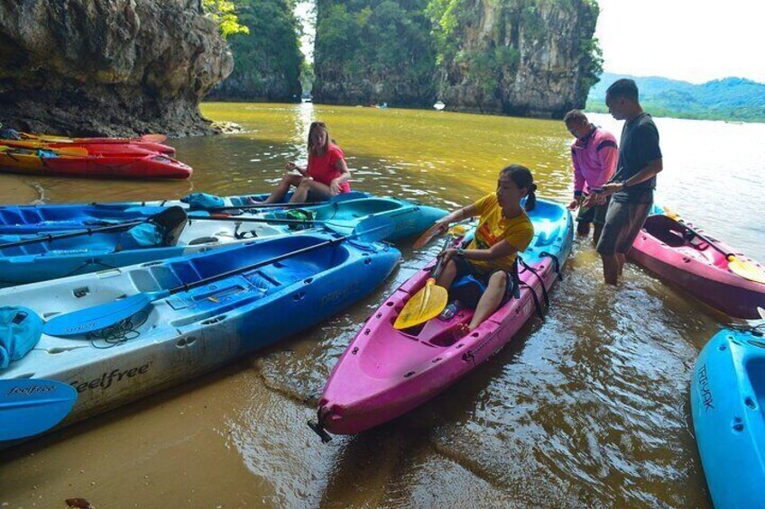 Kayak Ao Thalane Hidden Mangroves and Limestone Cliffs in Krabi 