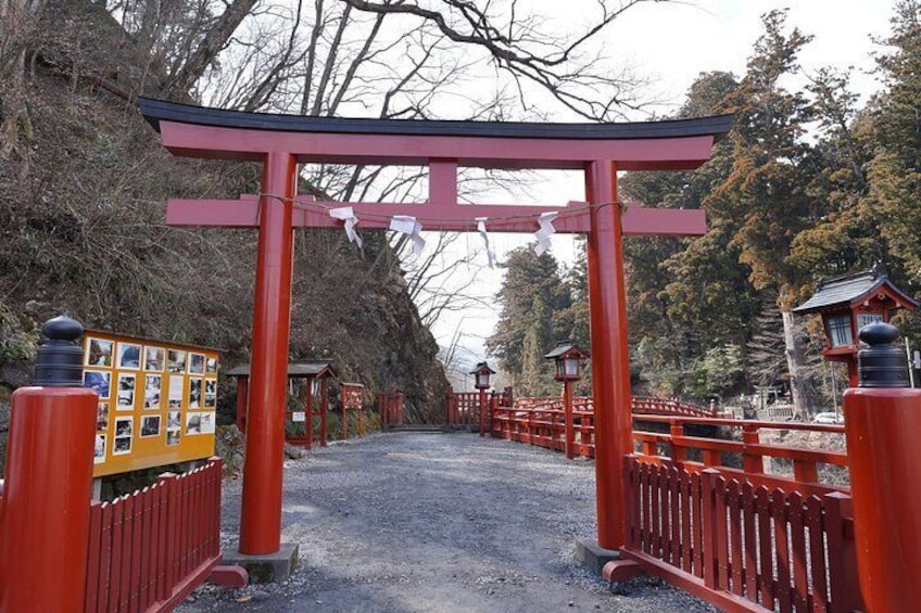 Photo shoot at Shinkyo Bridge in Nikko city