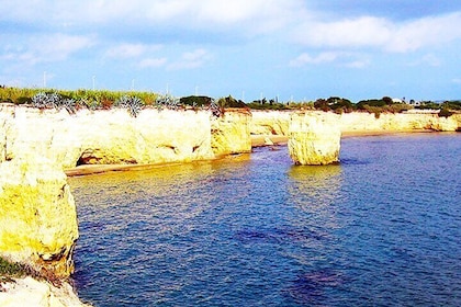 Avola: Private Boat Tour to Punta Ciriga, Sunset and Aperitif