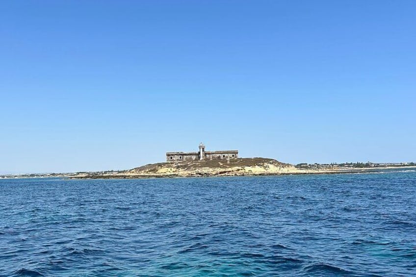 Avola: Private Boat Tour to Punta Ciriga, Sunset and Aperitif