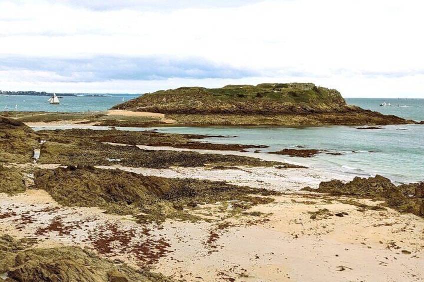 Guided tour of the historic old town of Saint Malo