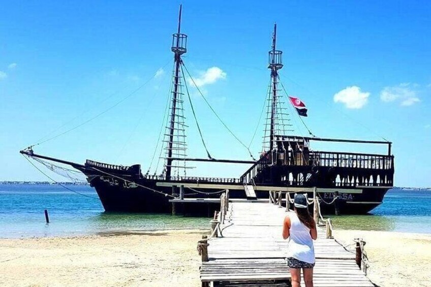 Pirate Boat Tour to Flamingo Djerba Island