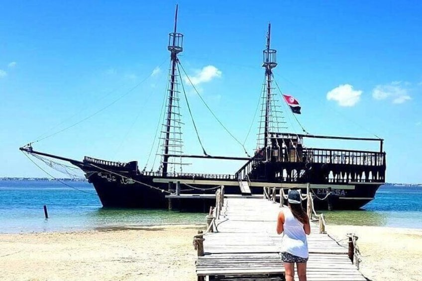 Pirate Boat Tour to Flamingo Djerba Island