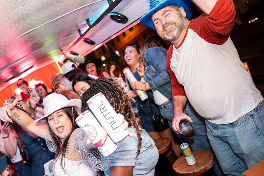 Private Nashville Broadway Party Bus Tour