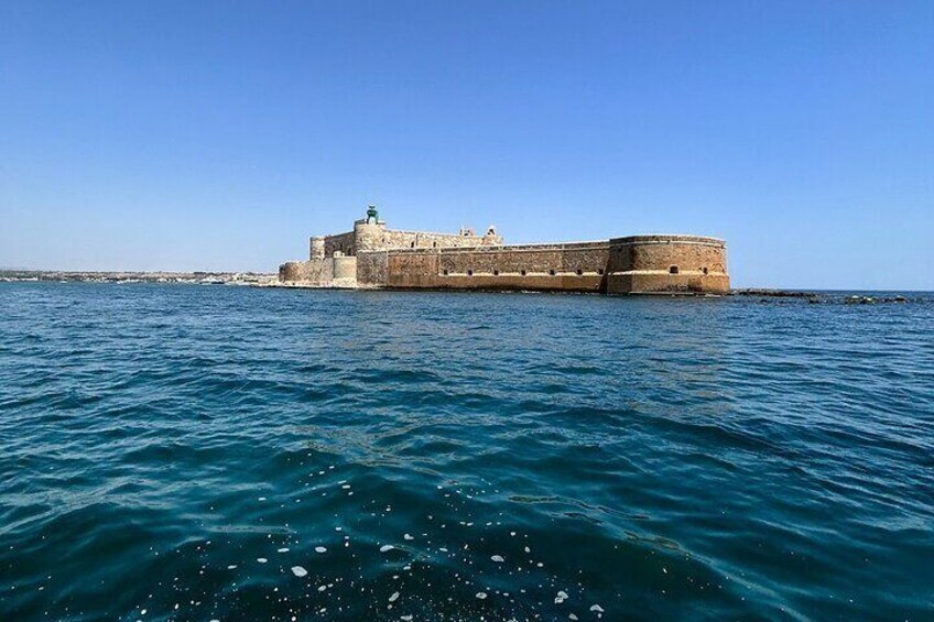 Sicily Boats Marzamemi: Caves of Syracuse Snorkeling and Aperitif