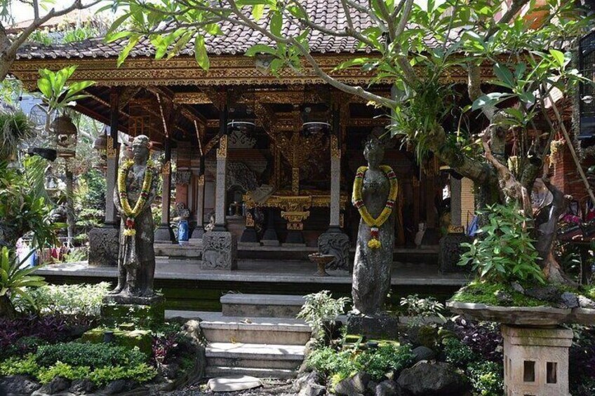 Ubud Story Guided Walking Street Tour