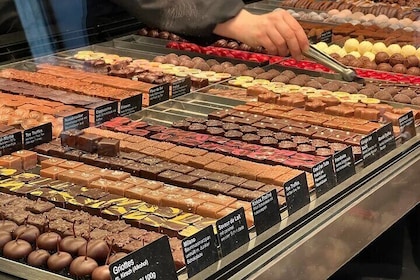 Swiss Experience: Chocolate Tasting and City Tour of Basel