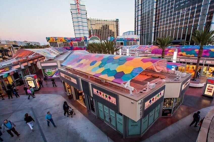 Las Vegas Strip Happy Hour Crawl!