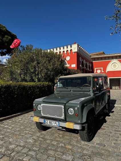 Nice : Wine Tasting in backcountry in Defender