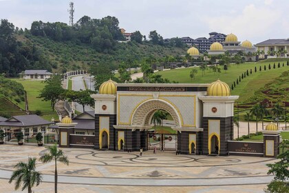 Kuala Lumpur: Half-Day Tour with 10 Attractions