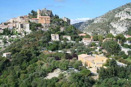 Nice: 4x4 Tour to Èze Village with Fragonard Perfume Factory