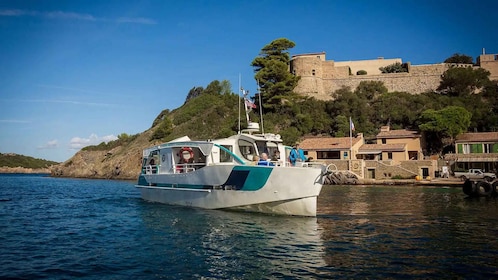 Bormes-les-Mimosas: Hybrid boat trip to Port-Cros Island