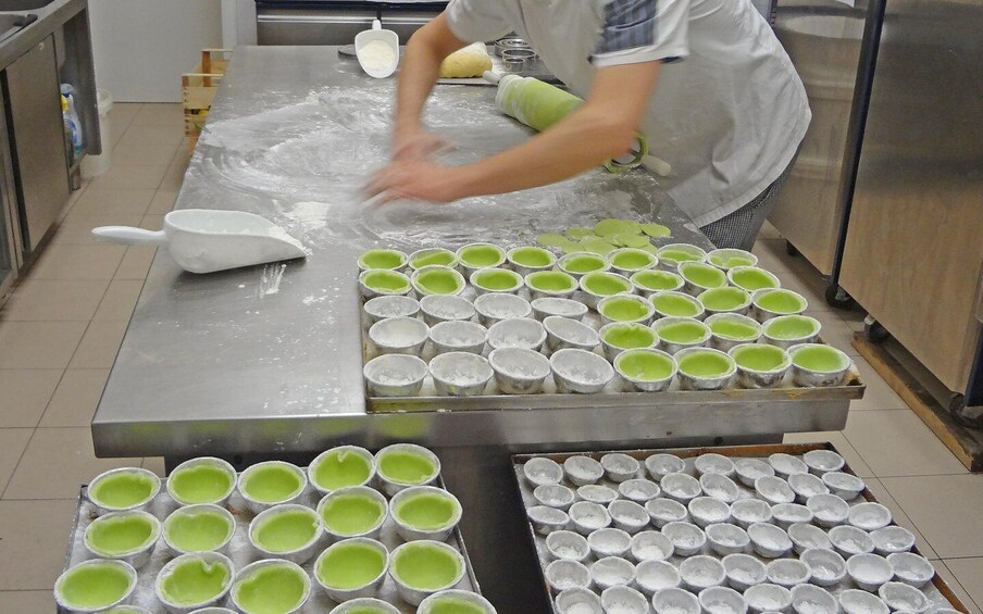 Picture 8 for Activity Dolce Rome Tour: Taste Local Desserts Cakes and Pastries