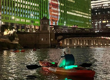 Chicago: Moonlight Paddle Tour on the Chicago River