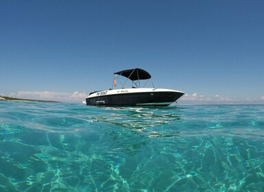 Pula: Cave Private Boat and Snorkelling Tour