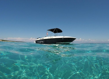 Pula: Cave Private Boat and Snorkelling Tour