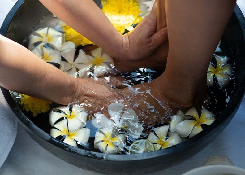 Picture 2 for Activity Bali: Asian Fusion Signature Massage Experience