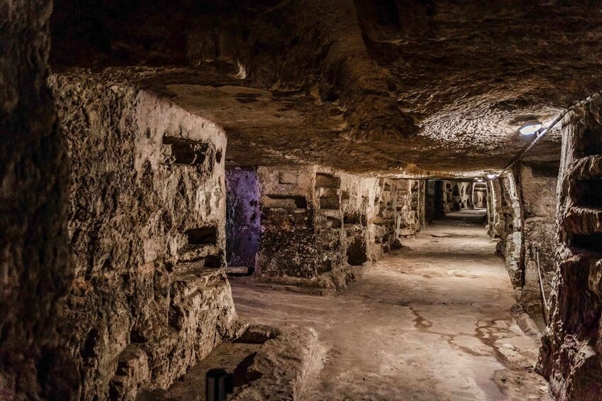 Picture 2 for Activity Catacomb of St. John: Entrance ticket and guided tour with VR viewer