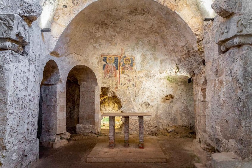 Picture 5 for Activity Catacomb of St. John: Entrance ticket and guided tour with VR viewer