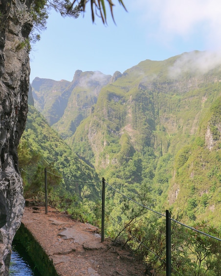 Guided Nature Hike (Full Day) - Queimadas / Caldeirão Verde