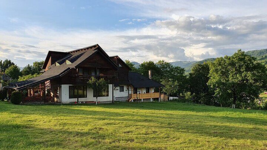 Private 6-Day Romania Tour from Bucharest