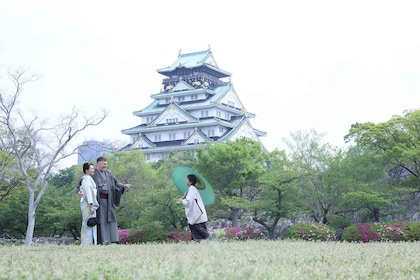 Osaka: Kimono Rental, Photoshoot, and Castle Visit