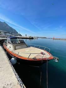 From Positano: Amalfi Coast Small Group Boat Tour