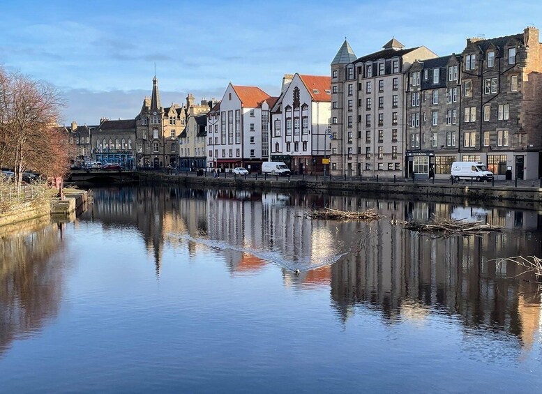 Edinburgh: Leith Waterfront Food Walking Tour