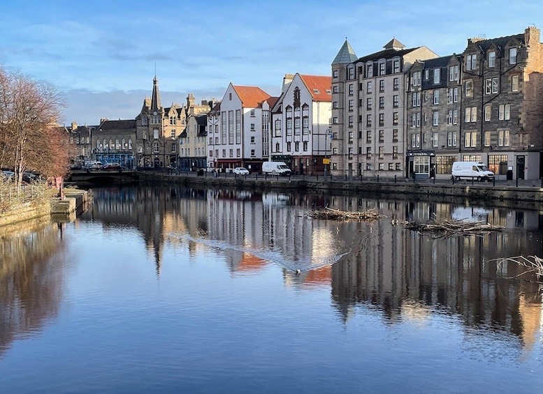 Edinburgh: Leith Waterfront Food Walking Tour