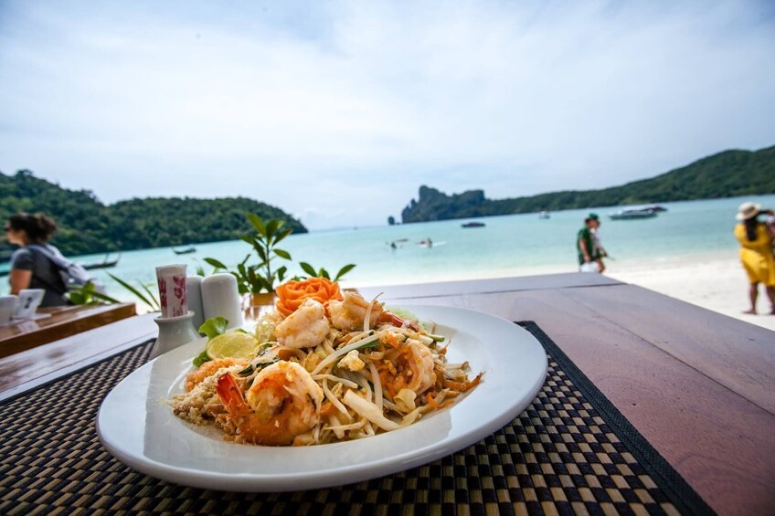 Phi Phi Island Hopping Day Trip by Speed Boat from Phuket