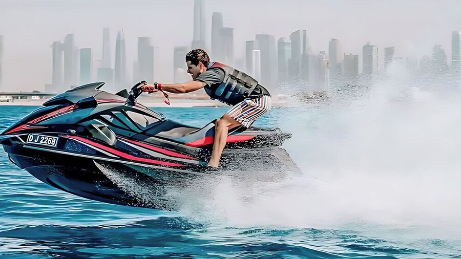 Jet Ski Dubai - Surf the Cityscape