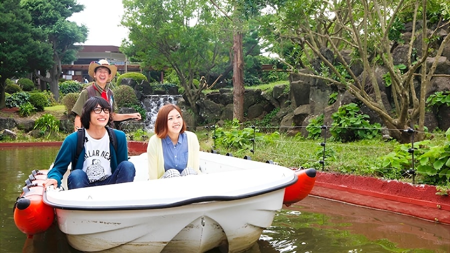 Japan: Izu Shaboten Park