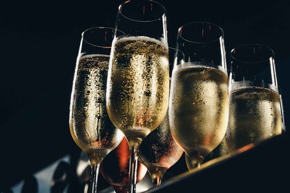 Kröv/Gut Hermes: Make your own sparkling wine – sparkling wine tasting expe...