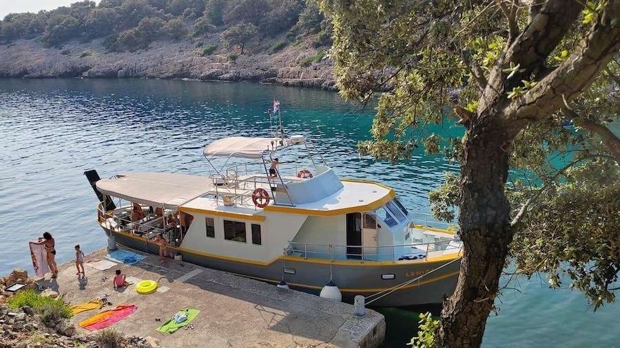 Picture 2 for Activity Punat-Krk, Cruise and swim at Golden Beach and Blue cave.ッ