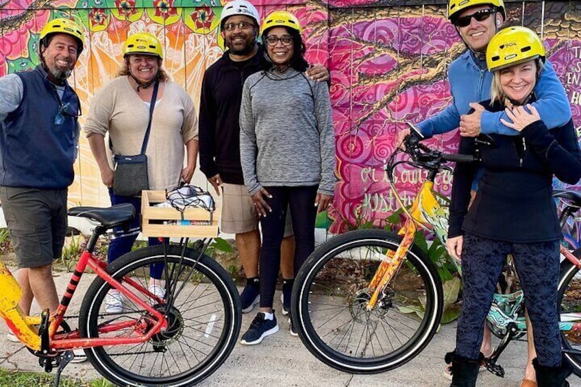 Architecture and Electric Bike Art Guided Tour in Jacksonville