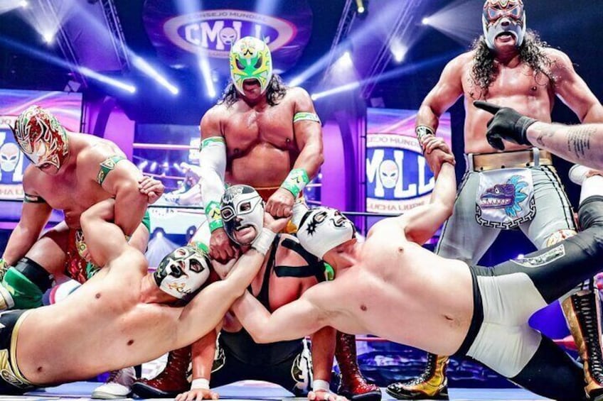 Private Lucha Libre and Pulque tour in Mexico City.
