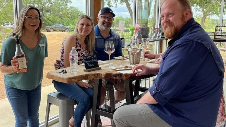 Fredericksburg Texas Area Wine Tastings: 3 Wineries and Lunch