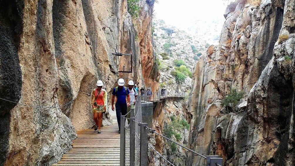 Picture 6 for Activity Ardales: Caminito del Rey Group Walking Tour